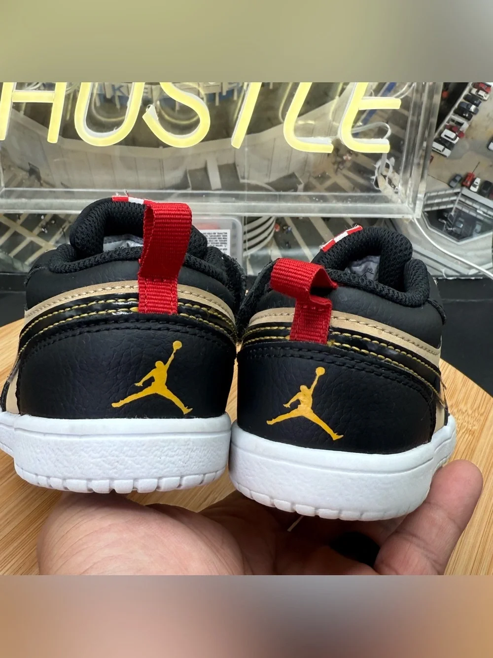 Jordan 1 Low ALT SE Pizza (TD) Size 10C